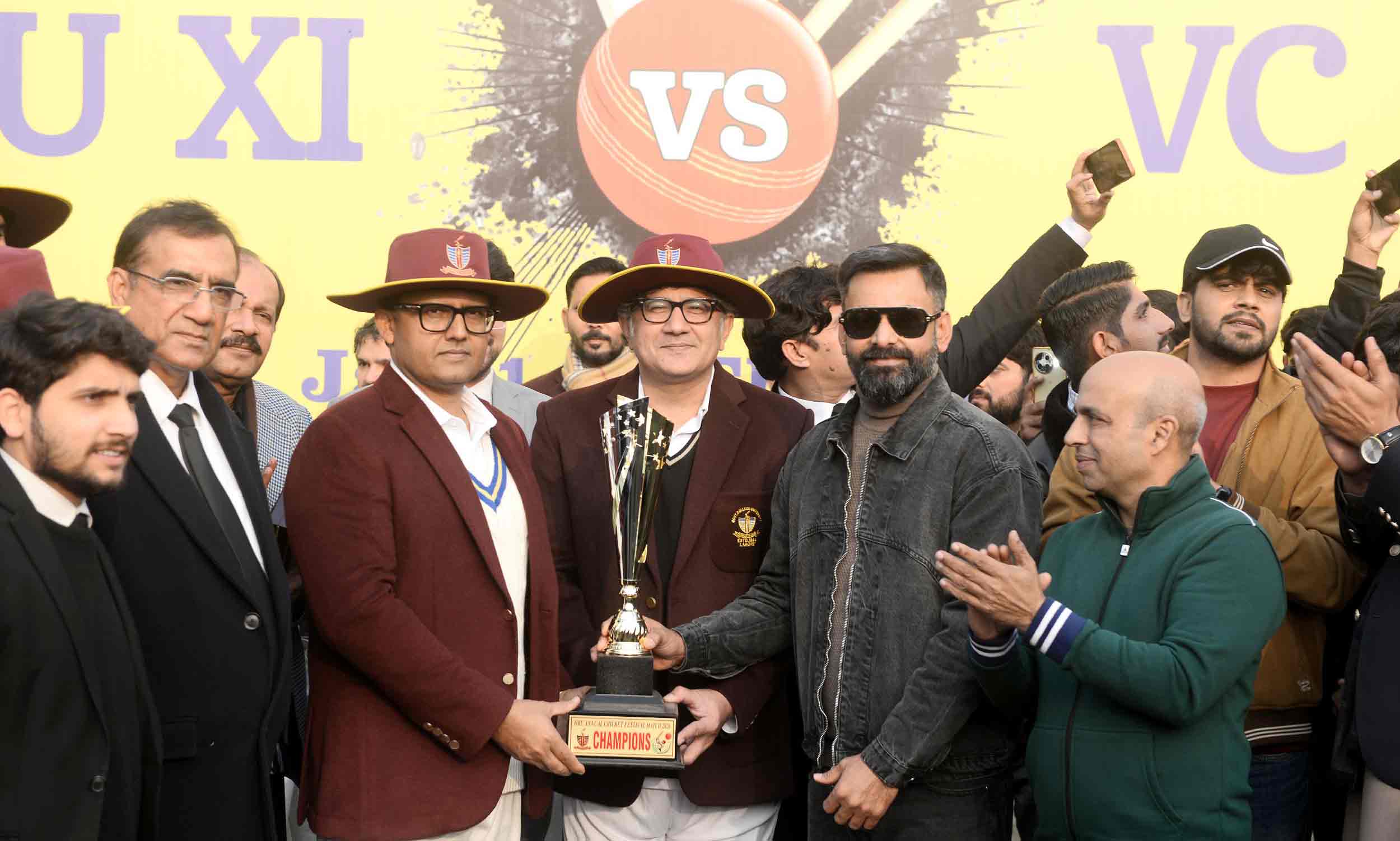 Festival cricket match: Old Ravians XI, VC XI share trophy after 206-all tie
